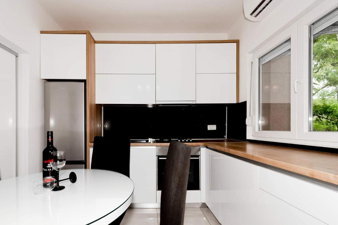 Apartment White Pearl Ražanac Kültér fotó